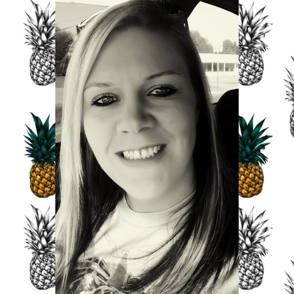 Meet your Posher, Ami - Picture 1 of 1